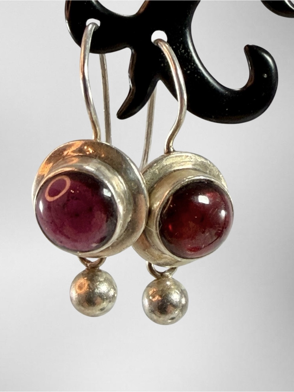 Vintage Silpada Sterling Silver 925 Red Garnet Earrings Retired Cabochon Drop